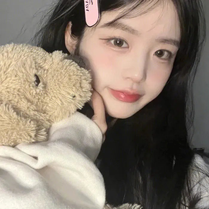 带子狼 在那双小手中